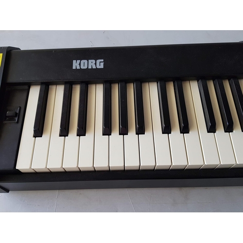 210 - Korg, SP-100 Stage Piano / Electronic Keyboard *Basic Test and Working*