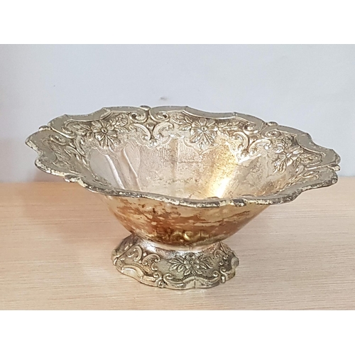 497 - White Metal Ornate Floral Pattern Pedestal Bowl (Ø22.5 x H:9.5cm)