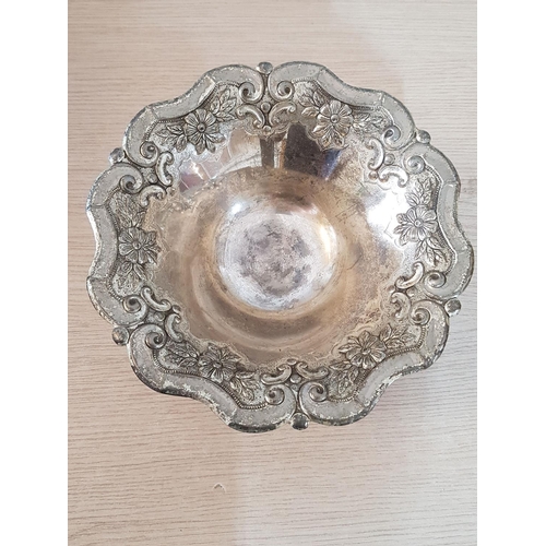 497 - White Metal Ornate Floral Pattern Pedestal Bowl (Ø22.5 x H:9.5cm)