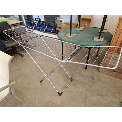 184 - Folding Clothes Airer