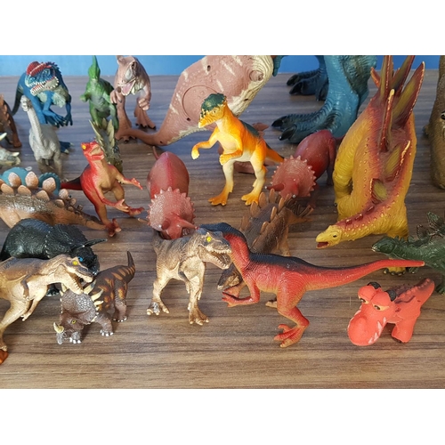 507 - Large Collection of Dinosaurs Approx 50pcs