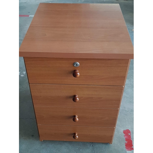 826 - 4 - Drawers Desk Unit on Wheels (First Drawer with Lock, Missing Key), (50 x 45.5 x 71cm)