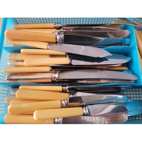 833 - Large Collection of Vintage / Retro Cutlery with Plastic Handles (63pcs)