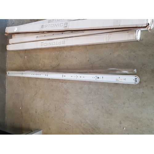 676 - Fluorescent Light (L:131.5cm) Together with 5 x Fluorescent Fittings (No Tubes), (L:156cm each), (6)