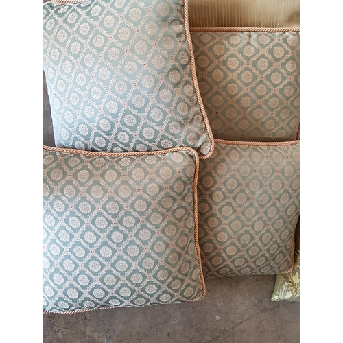 516 - 9 x Satin Decorative Pillows in Green Patterns