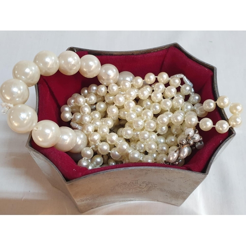 118 - Collection 4 x of Pearl Necklaces in Different Style, Sizes etc in Vintage Style Jewellery Box