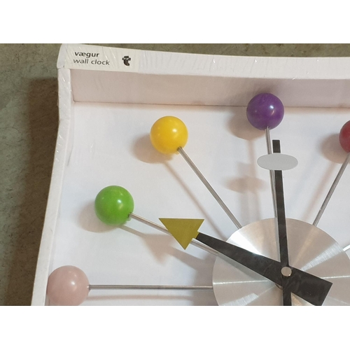 617 - Metal / Plastic Modern Wall Clock (Boxed)