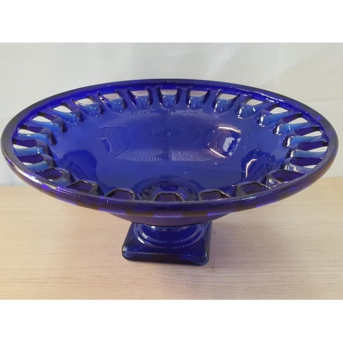 652 - Blue Glass Large Pedestal Bowl (Ø41cm x H:18cm) Together with Star Shape Bowl (Ø18cm x H:8cm)