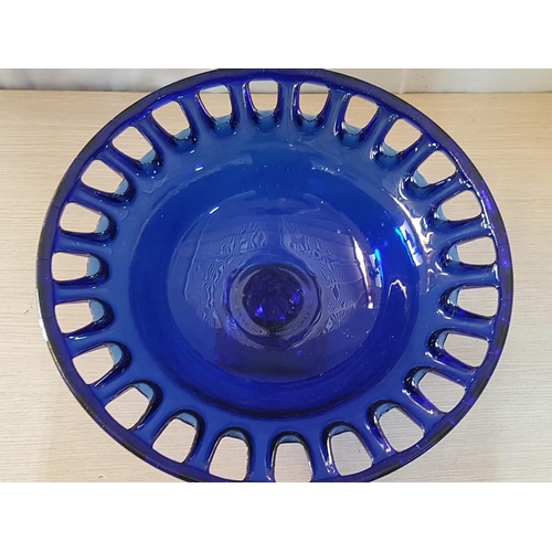 652 - Blue Glass Large Pedestal Bowl (Ø41cm x H:18cm) Together with Star Shape Bowl (Ø18cm x H:8cm)