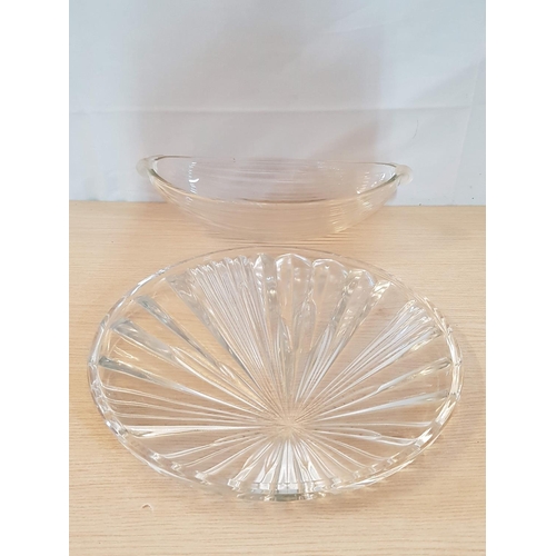 94 - Large Heavy Glass Cake Plate (Ø33cm) Together with Art Glass Gondola Bowl (33 x 15.5 x 8.5cm)