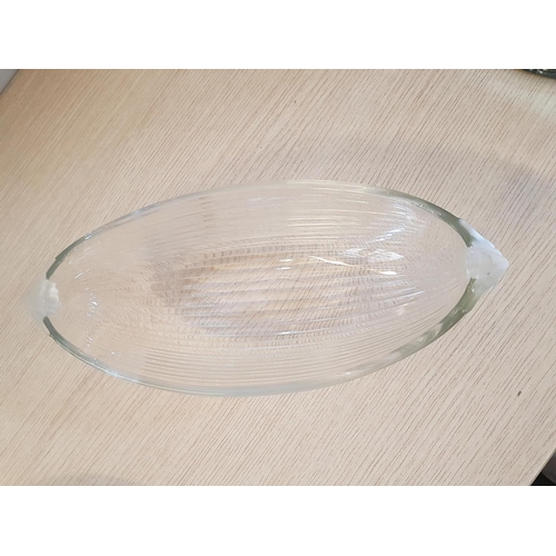 94 - Large Heavy Glass Cake Plate (Ø33cm) Together with Art Glass Gondola Bowl (33 x 15.5 x 8.5cm)