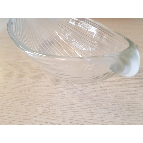 94 - Large Heavy Glass Cake Plate (Ø33cm) Together with Art Glass Gondola Bowl (33 x 15.5 x 8.5cm)