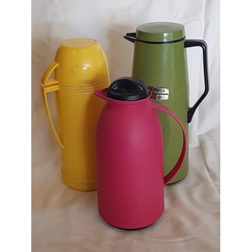 782 - 3 x Thermoses in Different Colour and Shapes