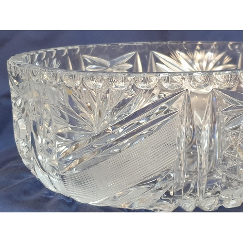 33 - Large Bohemia Crystal Fruit Bowl (Ø22cm x H:9cm)