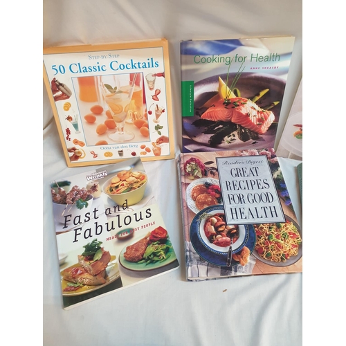 149 - Collection of 15 x Books with Culinary and Bartending Recipes