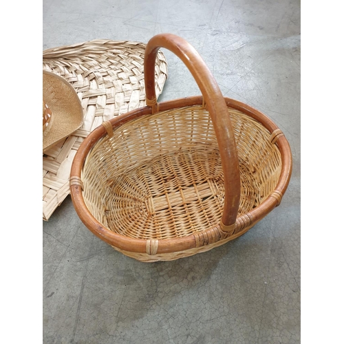 150 - Wicker Collection of 2 x Baskets, Hat and 1 x Raffia Fan