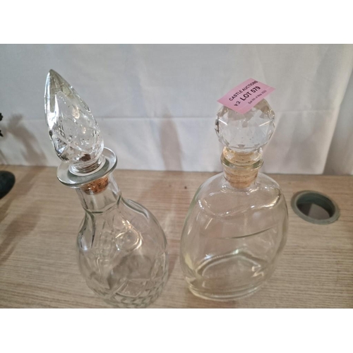 342 - 2 x Glass Decanters with Stopper (H:30cm & H:26cm)