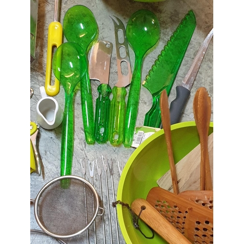 353 - Box of Wooden and Other Kitchen Utensils Together with 2 x Plastic Bowls