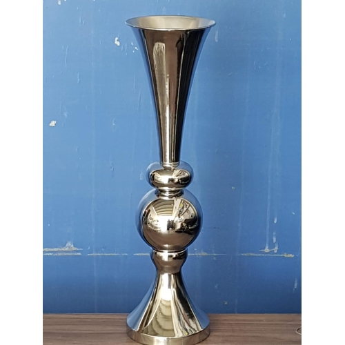 356 - Ornaments in Silver Tone, Modern Vase (H:47cm) and Modern Fruit Holder (22 x 42cm)