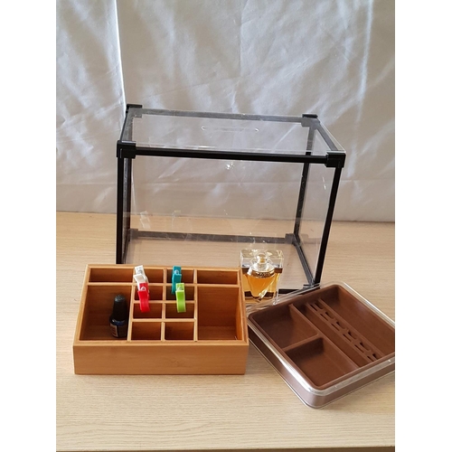 522A - Storage and Organizers Together with Assorted Small Items