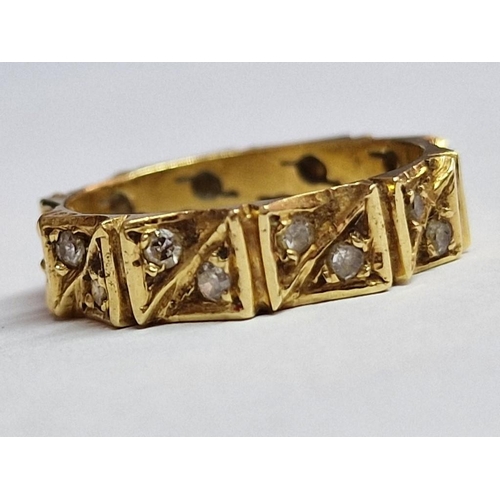 190 - 14ct Gold and 20 x Diamond Multi Faceted Eternity Ring, (Total Weight Approx. 4.7g, Size: N)