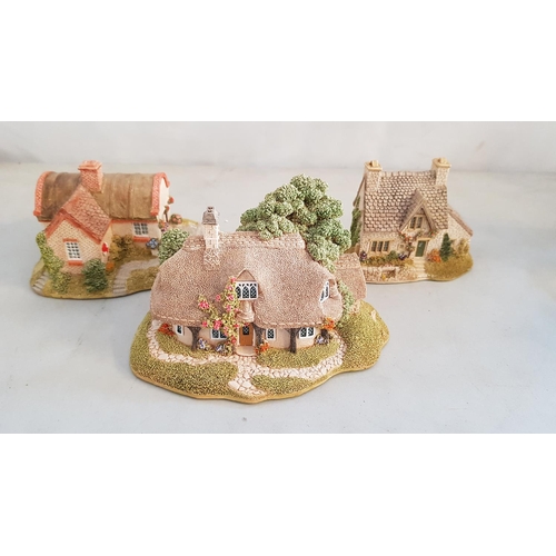 152 - Large Collection of Lilliput Lane and Other Assorted Cottage Houses (14), (A/F)