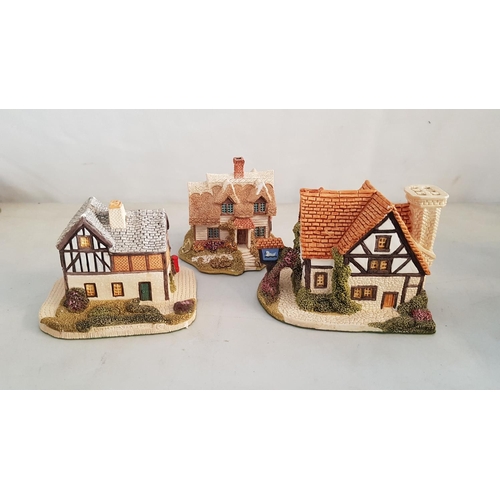 152 - Large Collection of Lilliput Lane and Other Assorted Cottage Houses (14), (A/F)