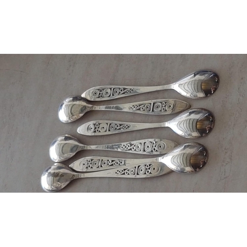 185 - Set of 6 x Silver (.800) Tea Spoons with Decorative Lefkara Style Handles, Total Weight 95gr