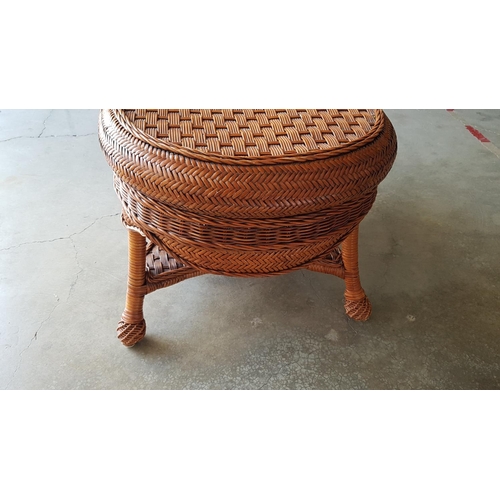 118 - Fiddlehead Style Wicker Oval Coffee Table (79 x 49 x 48cm)