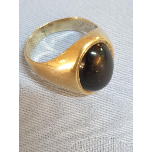 166 - 9ct Gold Men's Ring with Black Stone, Total Weight 9.3gr

* Tested with XRF Metal Analyser *