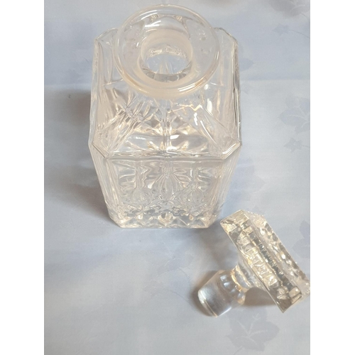 221 - Crystal Whiskey Set; Whiskey Decanter with Stopper Set of 6 x Whisky Glasses and 