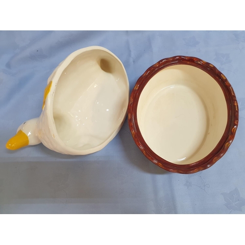 66 - Duck Retro Ceramic Egg Holder