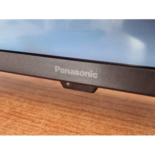 101 - Panasonic 40'' LED Smart TV, (Model: TX-40JX800E), * Basic Test & Working *, Nb. No Remote Control

... 