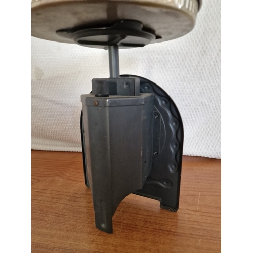 89 - Vintage Soehnle Scales, 10kg, with White Metal Tray