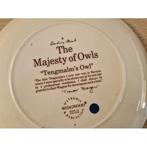 25 - Collection of 12 x Wedgwood & Danbury Mint 'The Majesty of Owls' Wall Plates, (Approx. Ø: 20cm), (12... 