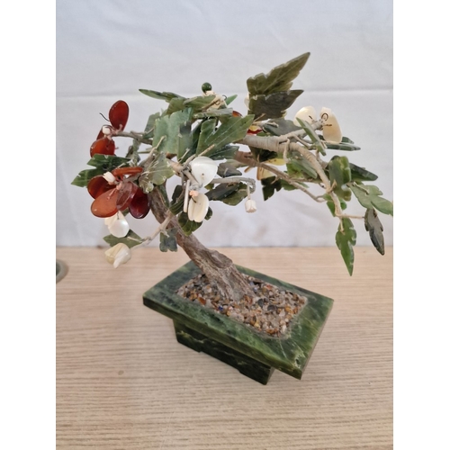 9 - Decorative Polished Stone Tree in Green Pot

[Nb. No Buyers Commission! 100% of the sale proceeds to... 