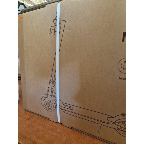 70 - Xiaomi Mi Electric Scooter, Model: Essential. LED Display, 3-Speed, Smart Phone Enabled, etc, Max Sp... 