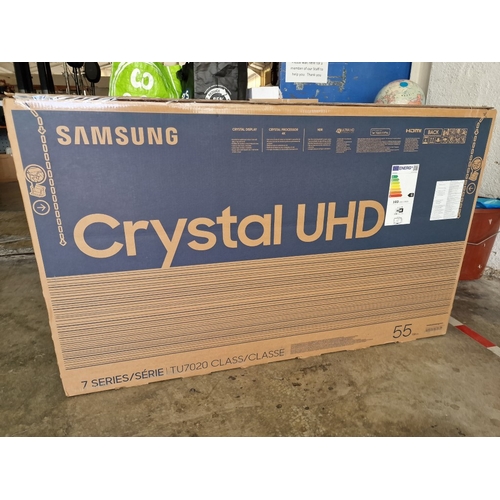 107 - Samsung 55'' Crystal UHD (4K Ultra High Definition) 7 Series Smart TV, (Model: UE55TU7092U), Never U... 