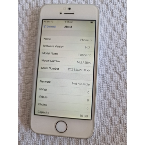 779 - Apple iPhone SE, (Model: A1723), 16GB, Factory Reset, with Cover, * Basic Test & Working *

Nb. No C... 