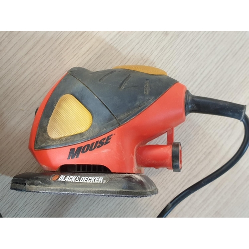 112 - Black & Decker Palm Sander with Spare Pads and Instructions in Case *Basic Test and Working*
