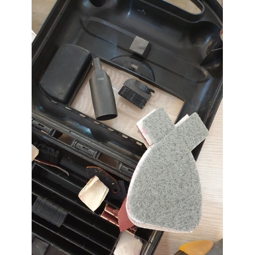 112 - Black & Decker Palm Sander with Spare Pads and Instructions in Case *Basic Test and Working*
