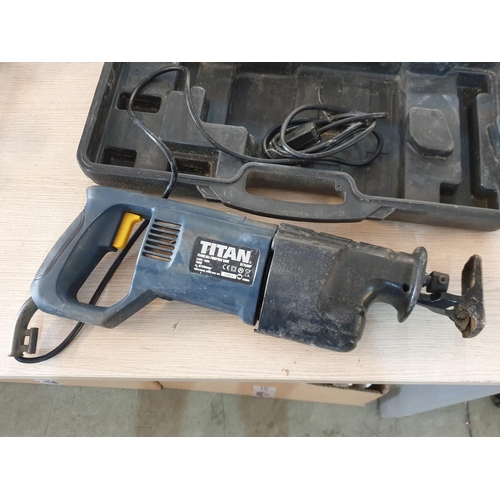 113 - Titan 750 Watt All Purpose Saw in Case *Basic Test and Working*