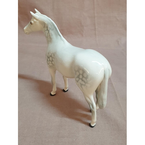 74 - 2 x Beswick Porcelain Horses (H:14cm & H:11cm)