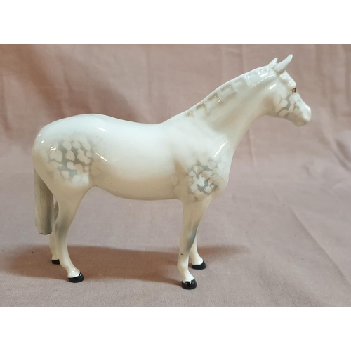 74 - 2 x Beswick Porcelain Horses (H:14cm & H:11cm)