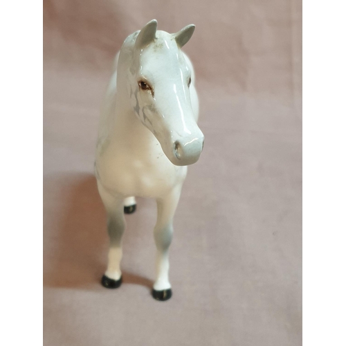 74 - 2 x Beswick Porcelain Horses (H:14cm & H:11cm)