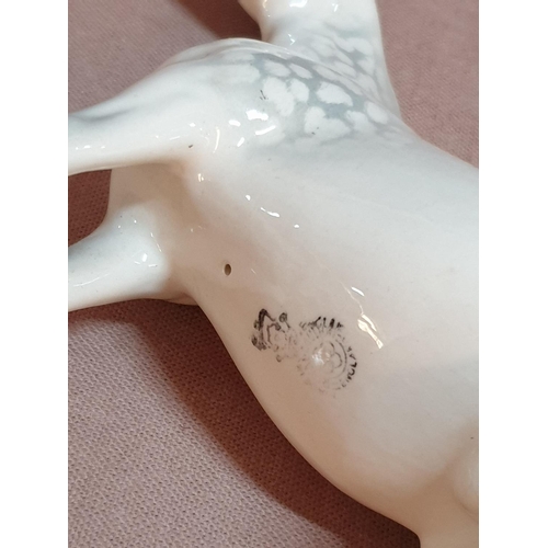 74 - 2 x Beswick Porcelain Horses (H:14cm & H:11cm)