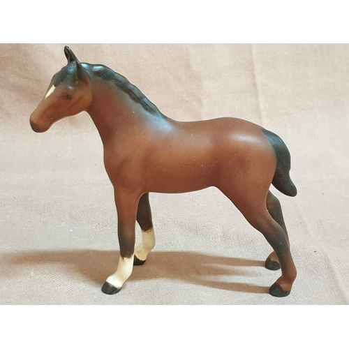 74 - 2 x Beswick Porcelain Horses (H:14cm & H:11cm)
