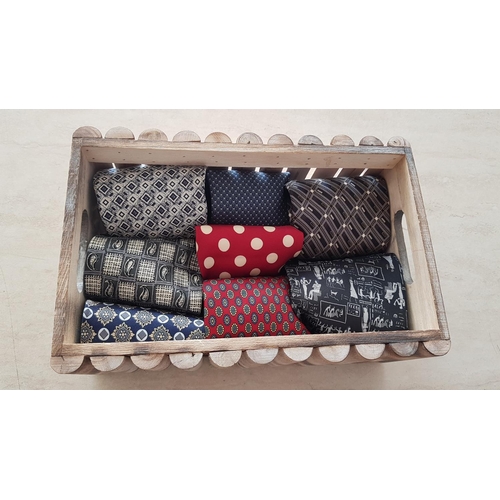 841 - 8 x  Fashionable Ties in Different Colours, Patterns, Brand, Material in Wooden Storage Box (18 x 28... 