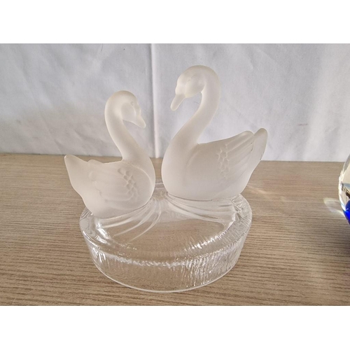 34 - 4 x Glass Swan Ornaments Plus, 4 x Glass Paperweights