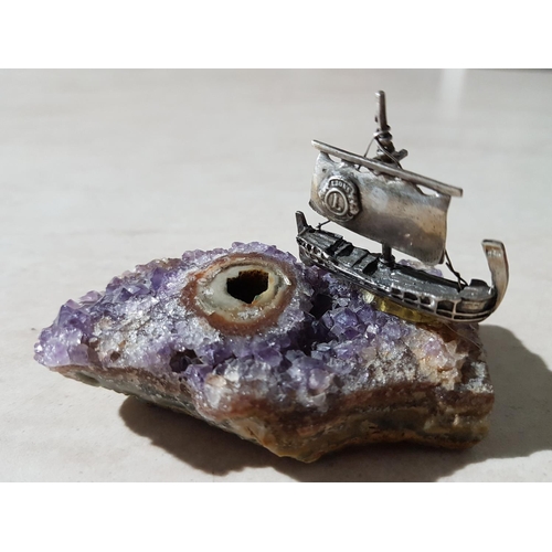 256 - Decorative Silver Mini Boat (Approx. 4cm x 4cm)with Logo 